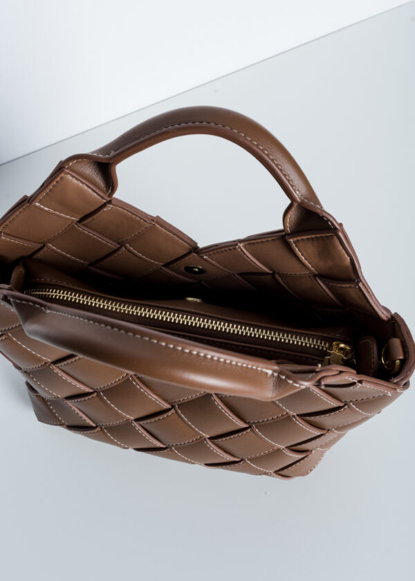 bolso efecto piel trenzado-marron-u