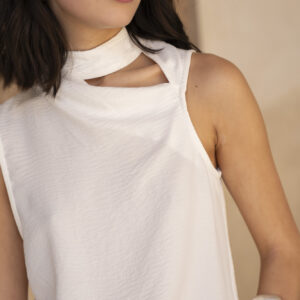 Blusa Cut Out